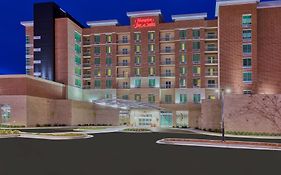 Hampton Inn And Suites Owensboro Downtown Waterfront